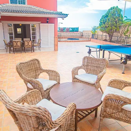 Villa With Jacuzzi In Costa Adeje
