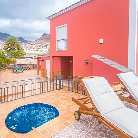 Villa With Jacuzzi In Costa Adeje Villa
